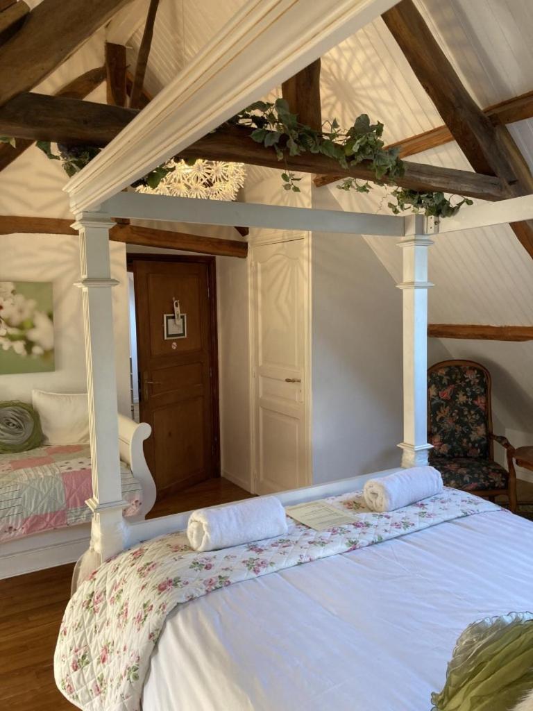 Chambres D'Hotes - La Marmoire Soudan  Szoba fotó